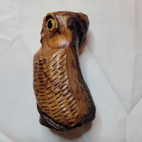 Vintage Hand Carved 3'' Owl - Picture 2 of 10